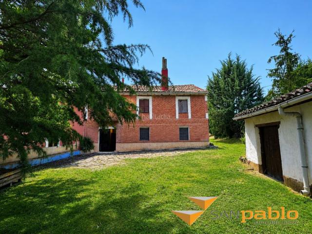 Masía en venta en Castrillo de Riopisuerga. CASA MOLINO EN EL PISUERGA. Masías Castrillo de.
