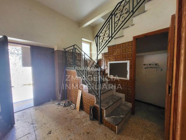 Masía en venta en Catí. CASA PARA REFORMAR EN VENTA EN CATÍ. Masías.