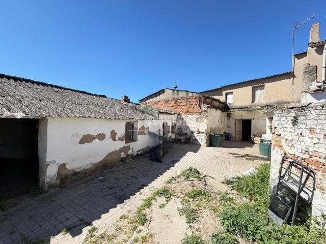 Masía en venta en Cebolla. Casa rural en venta en Cebolla. Masías.