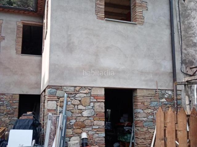 Masía en venta en Cellera de Ter La. Casa rústica a reformar. Masías Cellera de Ter.