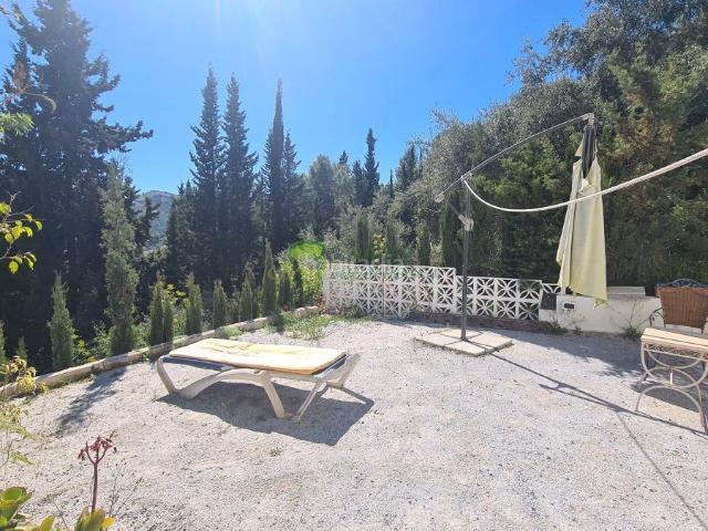 Masía en venta en Cómpeta. Casa de Campo en venta en Cómpeta, 4 dormitorios. Masías.