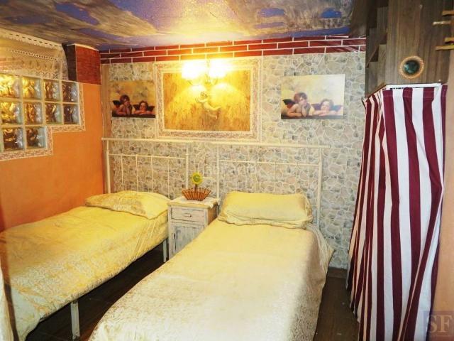 Masía en venta en Cómpeta. Casa en Competa recién restaurada con 2 habitaciones. Masías.