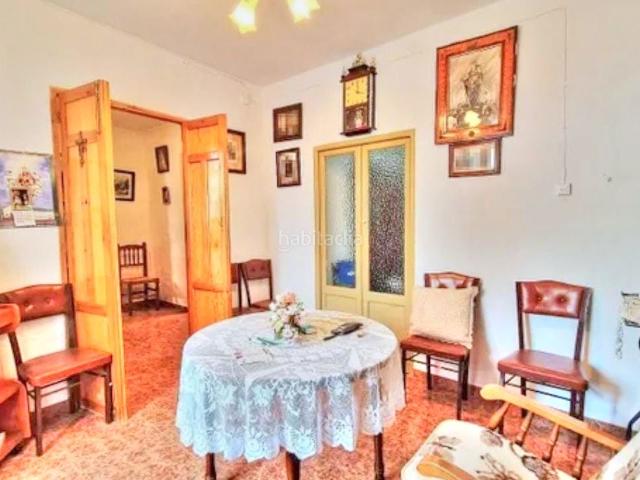 Masía en venta en Colmenar. Casa de pueblo con gran potencial, patio, garaje y 6 dormitorios en Colmenar Málaga. Masías.