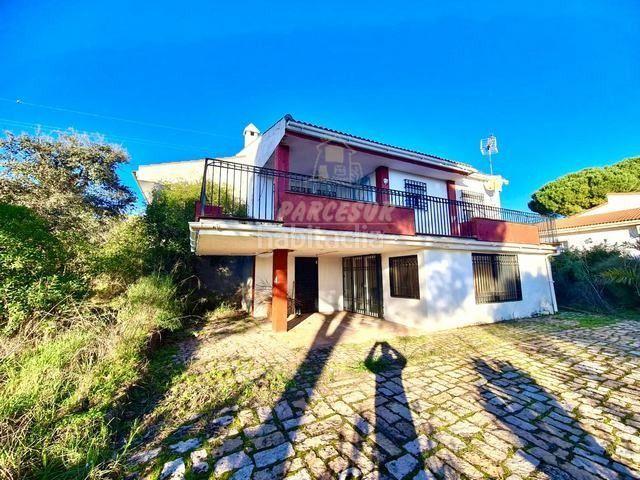 Masía en venta en Córdoba, Las Jaras. LAS JARAS HIPOTECABLE Parcela con casa muy cerca del embalse de la Encantada. Masías.
