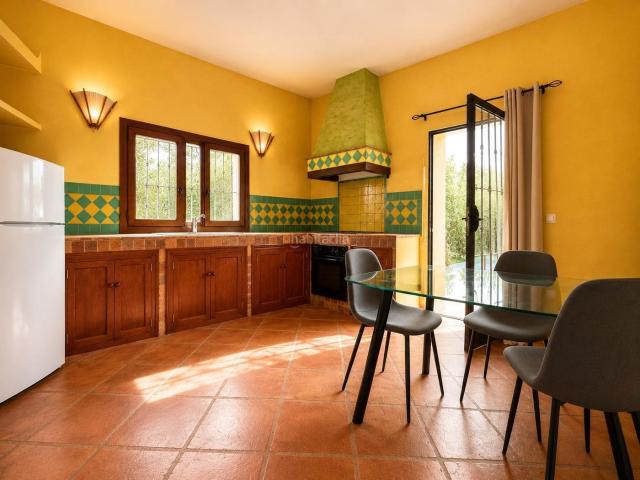 Masía en venta en Córdoba, Poniente Norte Miralbaida Parque Azahara. UNA FINCA CON ALMA AMPLITUD, RENTABILIDAD Y ENTORNO NATURAL JUNTO A CORDOBA. Masías.