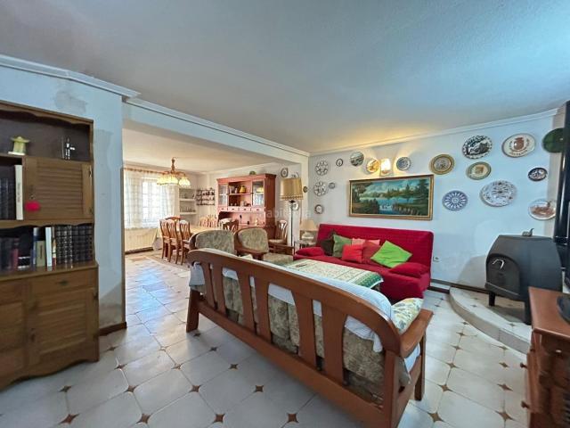 Masía en venta en Corpa. Casa de Pueblo en Corpa. Masías.