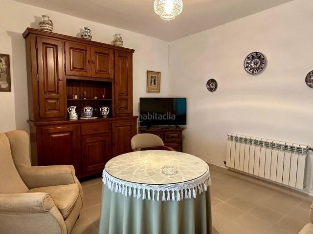 Masía en venta en Domingo Pérez. Apihouse Vende Casa de pueblo en planta baja en Domingo Pérez Toledo Amplia, reformada y con garaje. Masías Domingo.