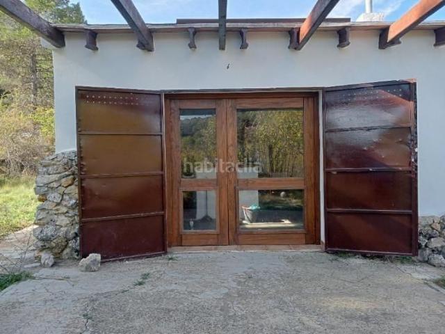 Masía en venta en Finestrat, Finestrat Pueblo. CASA DE CAMPO CON 100 M Y 16000 M DE TERRENO, EN ZONA MUY TRANQUILA DE CONFRIDES Y LA SIERRA DE AITANA. Masías.