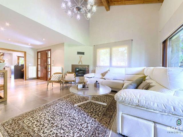 Masía en venta en Gamiz Fika. Casa independiente en Gamiz. Masías Gamiz.