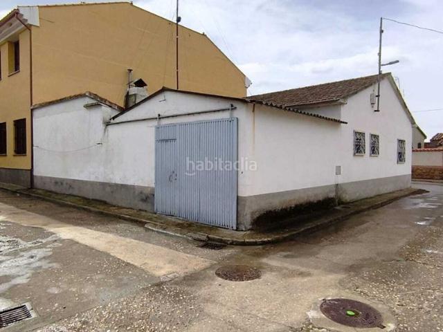 Masía en venta en Garcihernández. CASA DE PUEBLO. Masías.