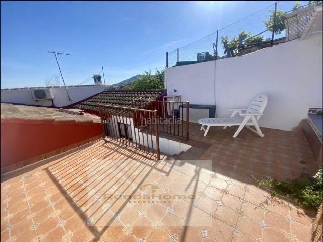 Masía en venta en Gastor El. Encantadora casa en El Gastor con terraza y chimenea en plena Sierra. Masías Gastor.