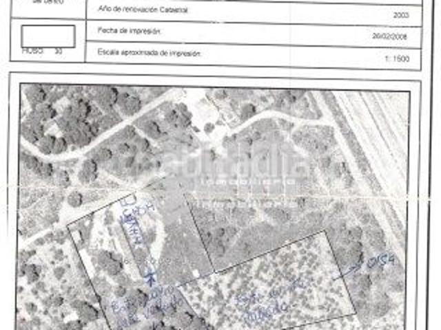 Masía en venta en Gilet. Ref 20805TERRENO CON CASA PARA REFORMAR EN VENTA EN GILET, DE 85 m, 3 HABITACIONES, 1 BAÑO, PISCINA, JARDÍN, DE 14700 m, ORIENT. Masías.