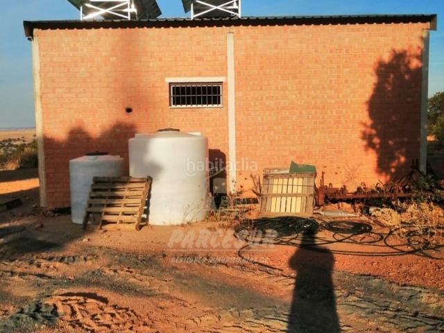 Masía en venta en Granjuela La. FUENTE OBEJUNA LA GRANJUELA Finca de 203.000 m 20 Has. con 3 naves y 1 vivienda. Masías Granjuela.