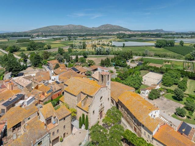 Masía en venta en Gualta Costa Brava. Masía del siglo XVIII en venta en Gualta, Baix Empordà, Girona. Masías.