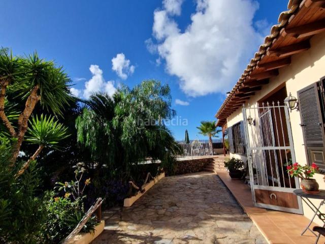 Masía en venta en Guía de Isora, Chío. Dos casas en una parcela de ensueño rodeadas de naturaleza. Masías Guía de.