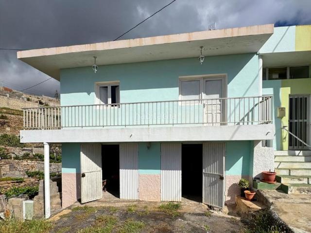 Masía en venta en Güímar, El Escobonal Pájara. Finca en venta con vivienda, terreno y cueva natural en Lomo de Mena privacidad, vistas y gran potencial. Masías.