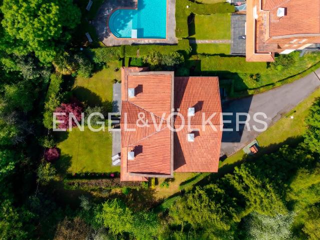 Masía en venta en Hernani. Exclusiva Villa en Hernani, a 10 minutos de San Sebastián. Masías.