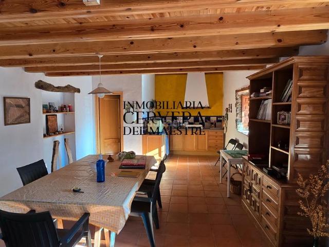 Masía en venta en Jana la. Masia de 120m2 Con Terreno De 40.483m2 Ubicado En La Jana y Con Posibilidad de Conexión al Agua Portable y Vistas Espectaculares. Masías Jana.