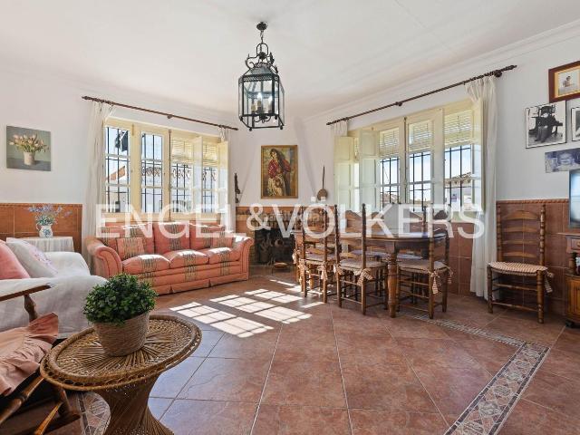 Masía en venta en La Antilla. Villa con alma junto a la playa en La Antilla. Masías La.