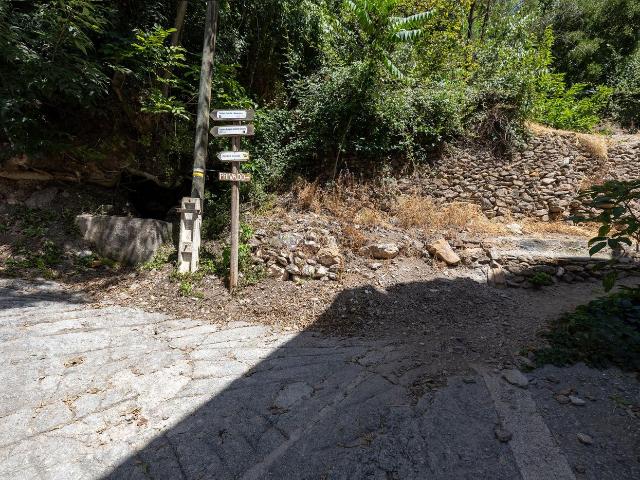 Masía en venta en Lanjarón. Finca con cortijo totalmente legalizado, listo para disfrutar o invertir. Masías.