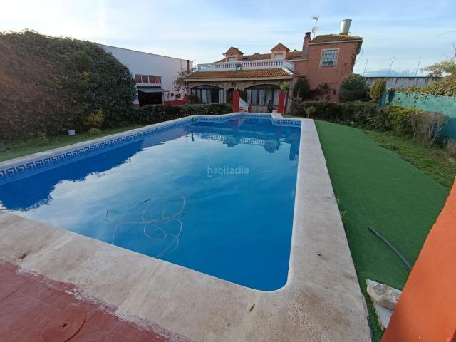 Masía en venta en Linares, San Roque La Cruz La Rozuela. Parcela con piscina y casa en San Roque. Masías.