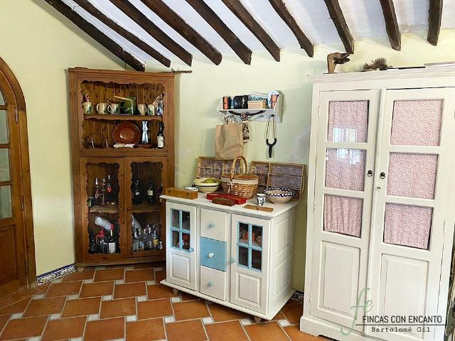 Masía en venta en Marchena. Magnífica finca ecuestre con cortijo en La Puebla de Cazalla. Masías.