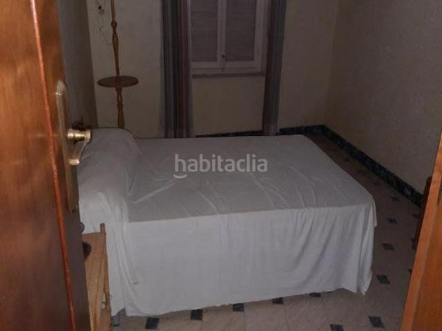Masía en venta en Monòver. Casa adosada en el centro. Masías.