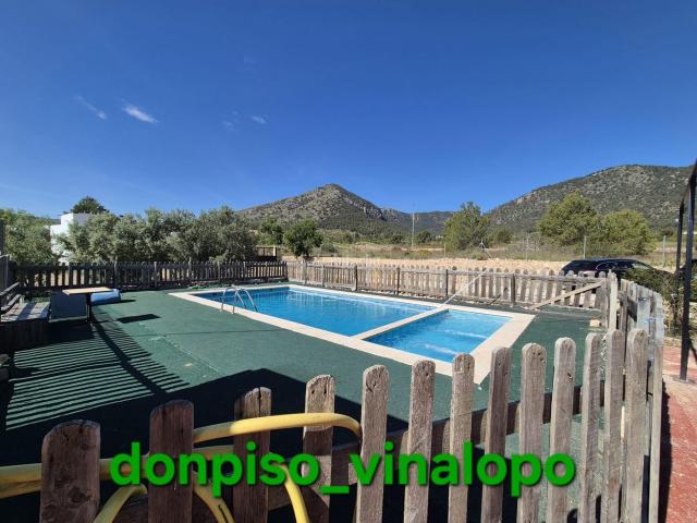 Masía en venta en Monòver. Casa de campo en zona La Romaneta Cavafría. Masías.