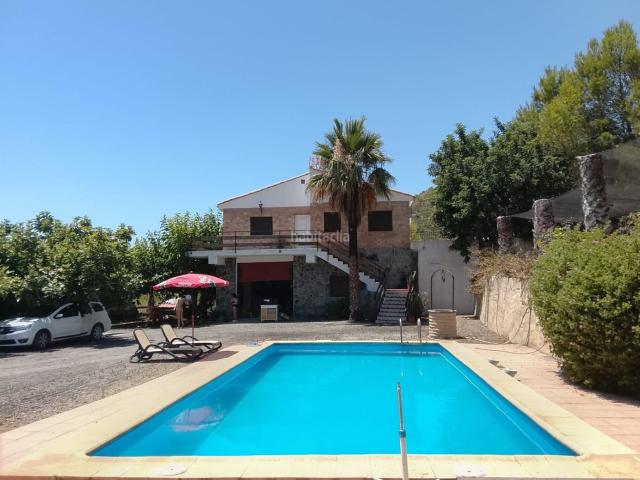 Masía en venta en Molvízar. Casa Rústica en Venta en Molvizar, Granada Espacio y Confort. Masías.