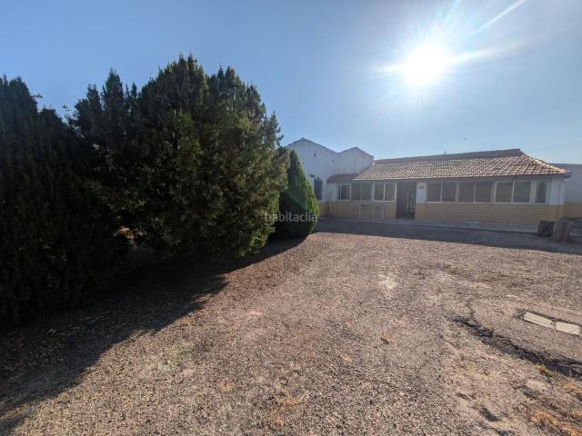 Masía en venta en Morata de Tajuña. CASA RUSTICA CON MUY BUEN ACCESO. Masías Morata de.