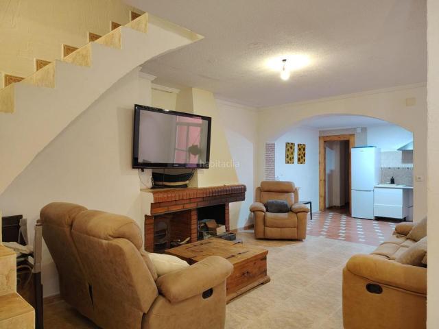 Masía en venta en Navarrés. GRAN CASA UBICADA EN UNA ZONA CON ENCANTO DE NAVARRES. Masías.