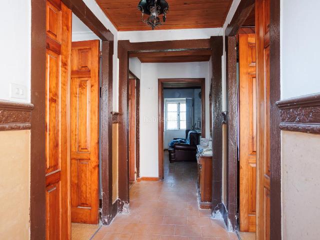Masía en venta en Noia. Casa con vistas a la ría y terreno edificable en Noia. Masías.