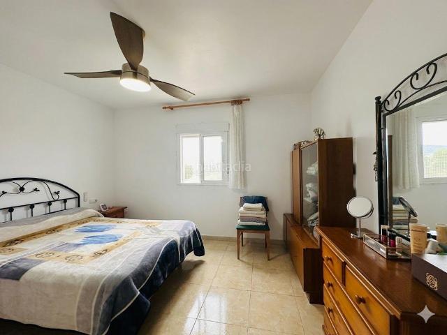 Masía en venta en Oliva de Mérida. Finca Rustica con Nave Agricola de 1122m y Casa En Oliva de Merida. Masías Oliva de.
