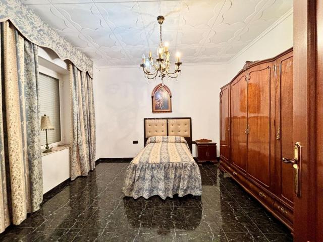 Masía en venta en Orihuela, Desamparados Hurchillo Torremendo. Se vende encantadora casa de pueblo en Torremendo Orihuela. Masías.
