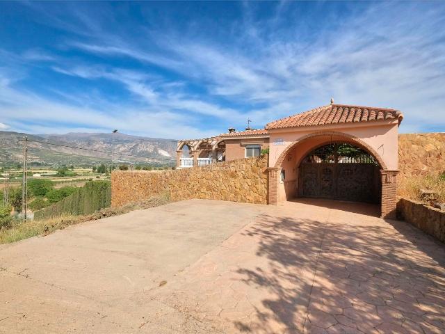 Masía en venta en Padul. Magnífico cortijo con encanto, piscina y vistas a Sierra Nevada en Padul !. Masías.