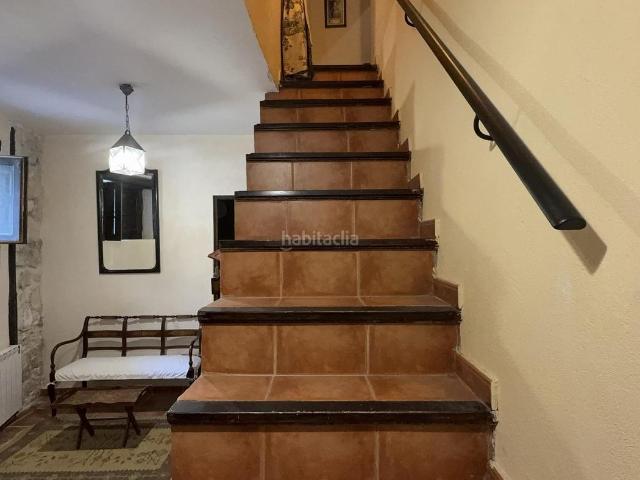 Masía en venta en Pastrana. INMOBILIARIA ARBETETA VENDE CASA DE PUEBLO DE TRES DORMITORIOS EN PASTRANA. Masías.