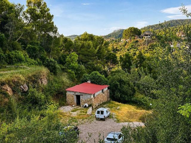Masía en venta en paseo De Les Oliveres, Vacarisses, de 40 m² 2 habitaciones por 85.000