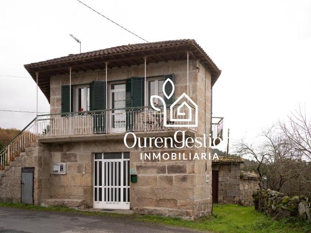 Masía en venta en Pereiro de Aguiar O. Casa de piedra con encanto rehabilitada en A Derrasa, a 10 min de Ourense. Masías Pereiro de Aguiar.