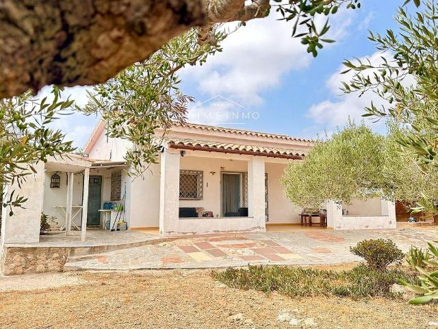 Masía en venta en Perelló, el Tar, de 106 m² 3 habitaciones por 209.000