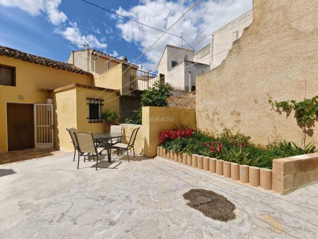 Masía en venta en Polop, Casco urbano. Casa de Pueblo independiente en pleno centro de Polop con garaje. Masías.