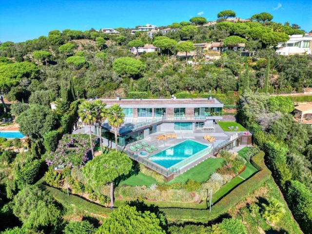 Masía en venta en Platja d´Aro, Centre Platja Costa Brava. Exclusiva villa de lujo con vistas al mar en Platja dAro, Costa Brava. Masías Platja.