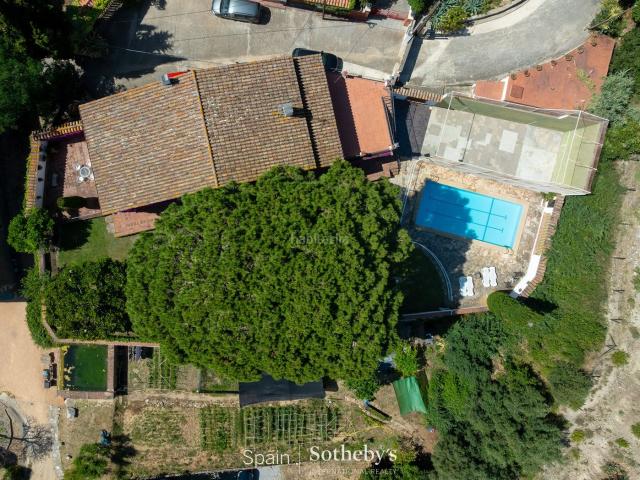 Masía en venta en Premià de Dalt. Casa con vistas al mar y licencia turísitica en Premià de Dalt. Masías Premià de.