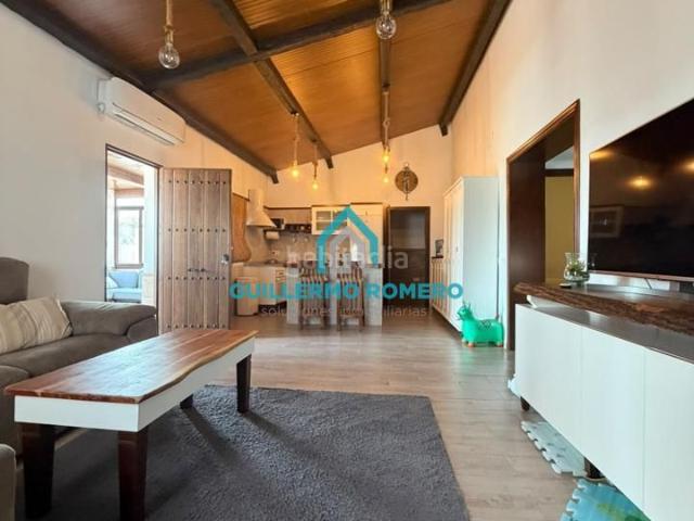 Masía en venta en Puebla del Río La. Casa de campo reformada con piscina. Masías Puebla del Río.