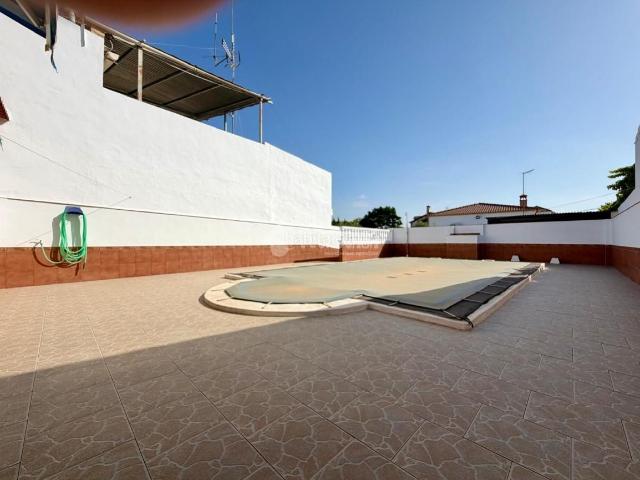 Masía en venta en Puente Genil. Casa rural en venta en Puente genil. Masías Puente.