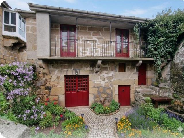 Masía en venta en Ribadavia. 64.000 casa en RIBADAVIA 200m2 y terreno 750m2. Masías.
