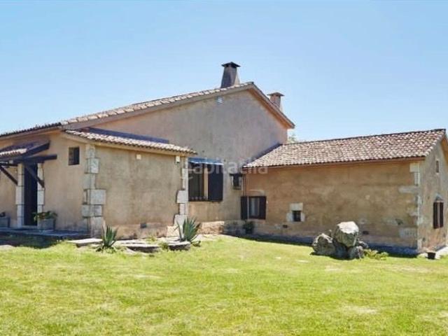 Masía en venta en Ribeira, Corrubedo. Casa Chalet independiente en venta en AC 303 125, Ribeira. Masías.