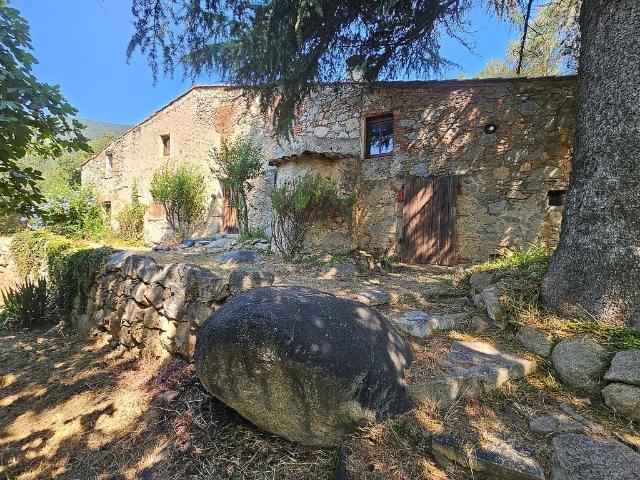 Masía en venta en Riells i Viabrea, de 158 m² 3 habitaciones por 289.000