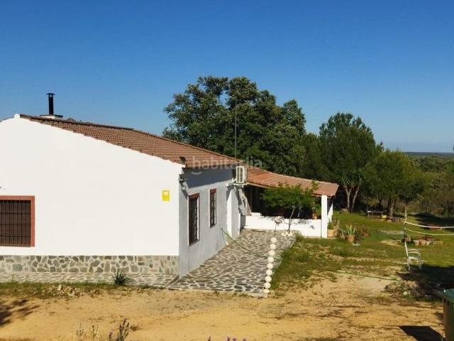 Masía en venta en Ronquillo El. Magnífica finca rústica en El Ronquillo!. Masías Ronquillo.