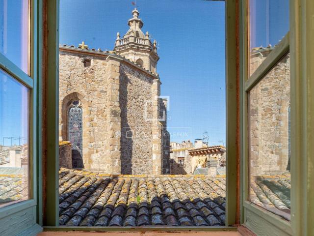 Masía en venta en Rupià. Emblemática rectoría del siglo XVII en venta en Rupià. Masías.