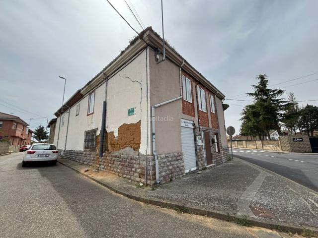 Masía en venta en Santovenia de la Valdoncina. Masías Santovenia de la.